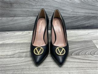 Valentino Clara Signature Pumps Women's Size 7